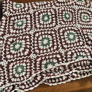 Shabby Chic Decorative Throw with Red and Green Accents